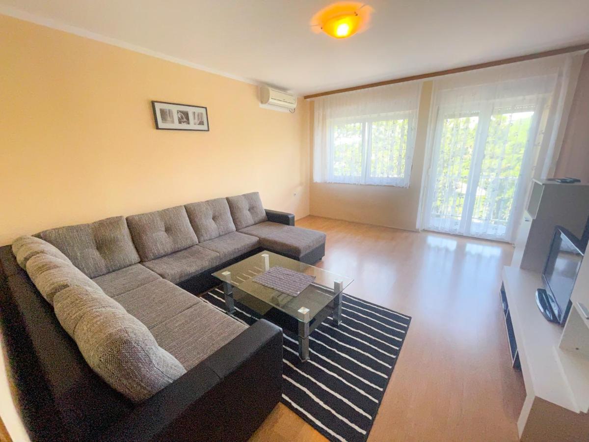 Apartmani Combaj 卓得诺沃 外观 照片