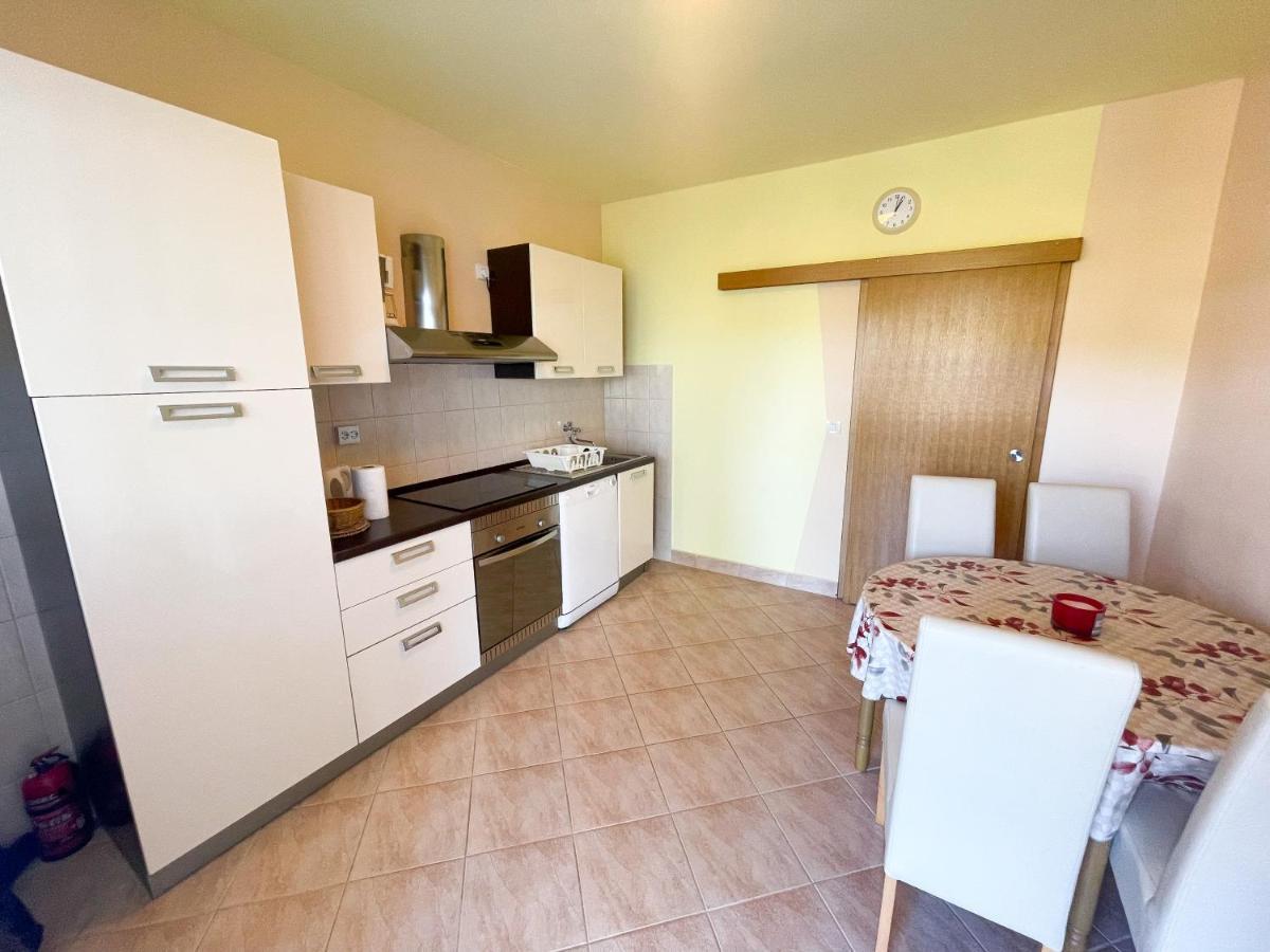Apartmani Combaj 卓得诺沃 外观 照片